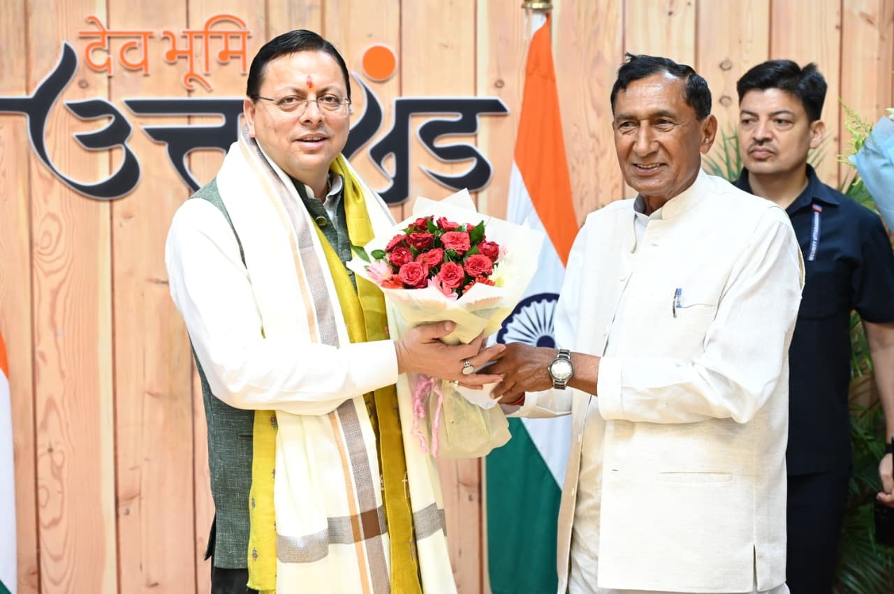 1789574163 306 क्यूआर कोड स्कैन कर मुख्यमंत्री के जन्मदिवस से जुड़ी तस्वीरें