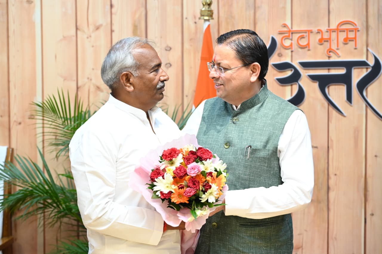 1789574163 349 क्यूआर कोड स्कैन कर मुख्यमंत्री के जन्मदिवस से जुड़ी तस्वीरें