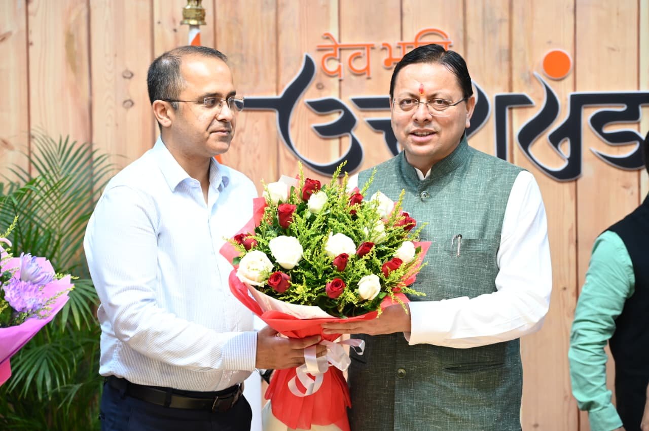 1789574163 437 क्यूआर कोड स्कैन कर मुख्यमंत्री के जन्मदिवस से जुड़ी तस्वीरें