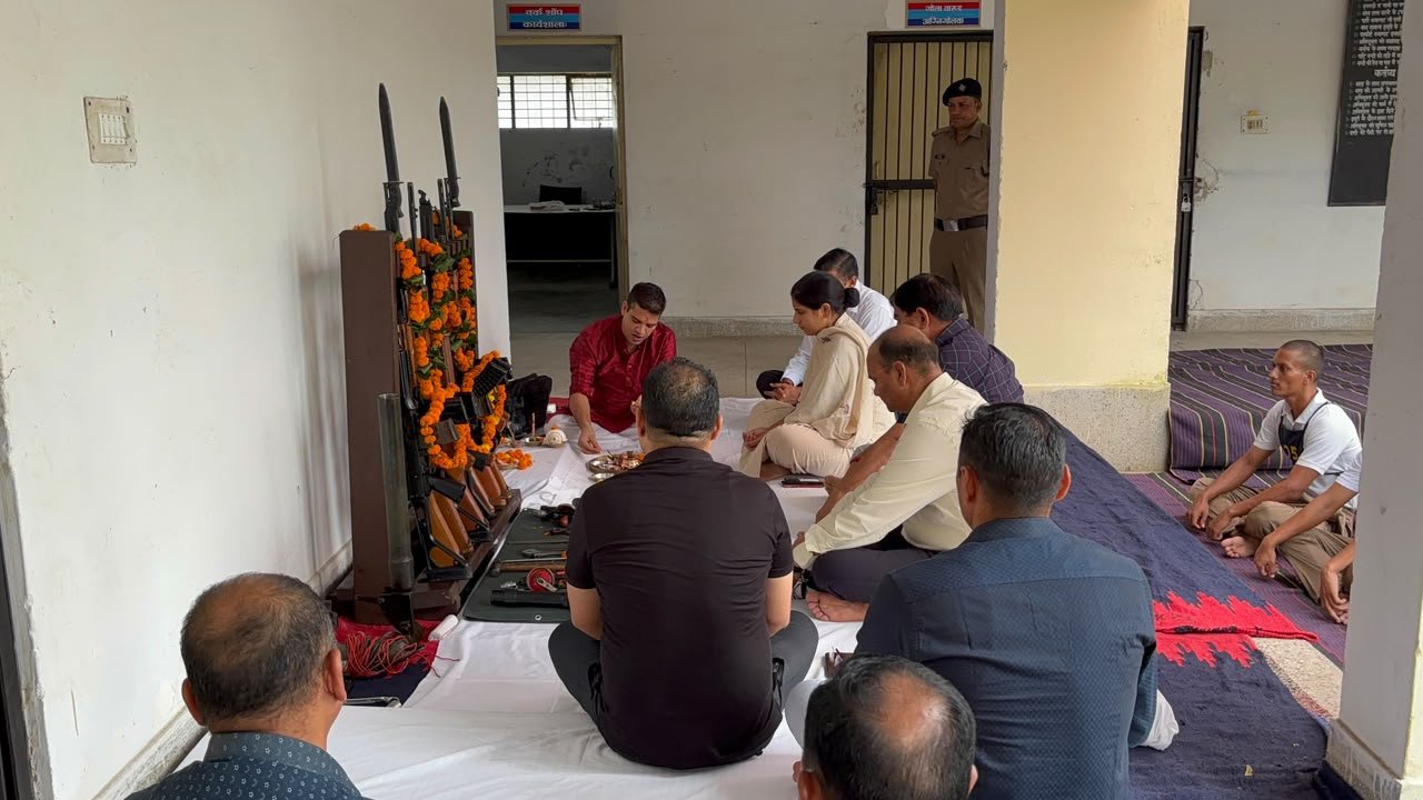 1789692690 834 विश्वकर्मा दिवस के अवसर पर क्वार्टर गार्द में एकत्रित हुआ