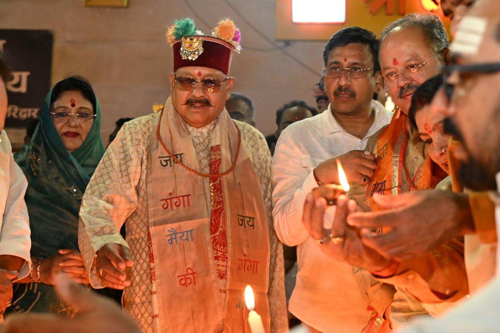 1789694251 3 तीर्थ नगरी हरिद्वार के ब्रह्मकुंड हर की पौड़ी में मा