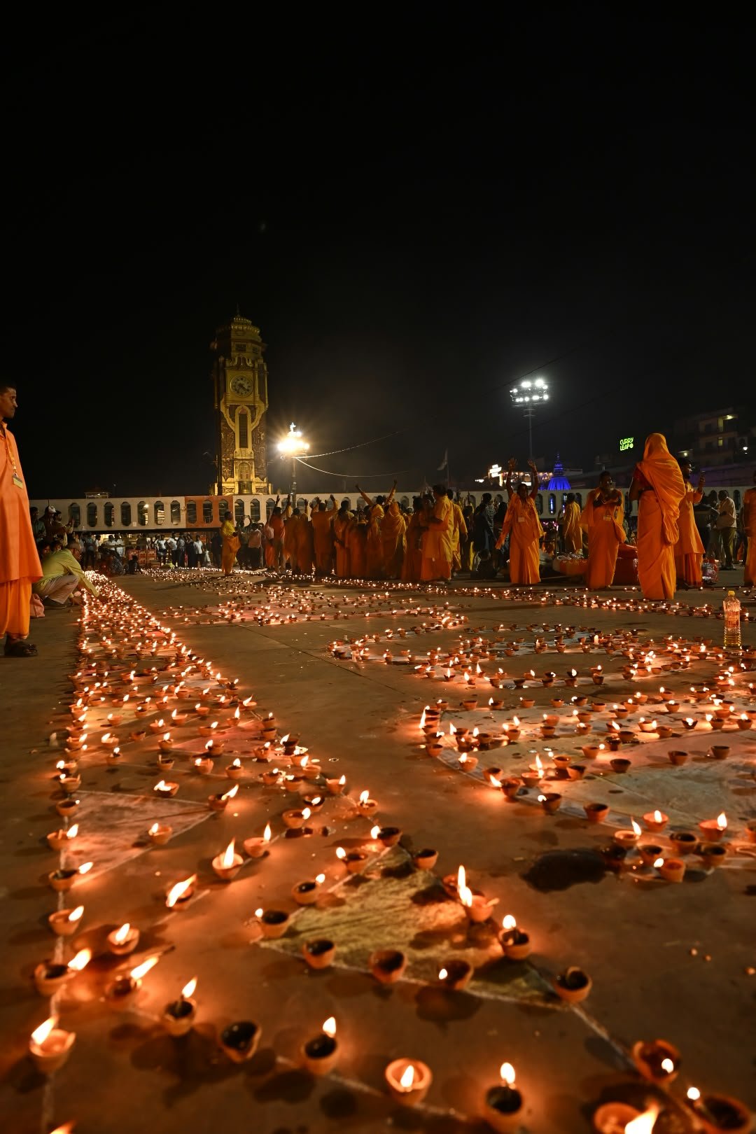 1789694251 480 तीर्थ नगरी हरिद्वार के ब्रह्मकुंड हर की पौड़ी में मा