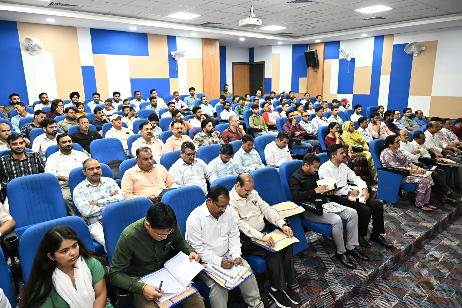 1789730128 471 जनगणना 2027 के द्वितीय चरण जनसंख्या गणना को लेकर हरिद्वार