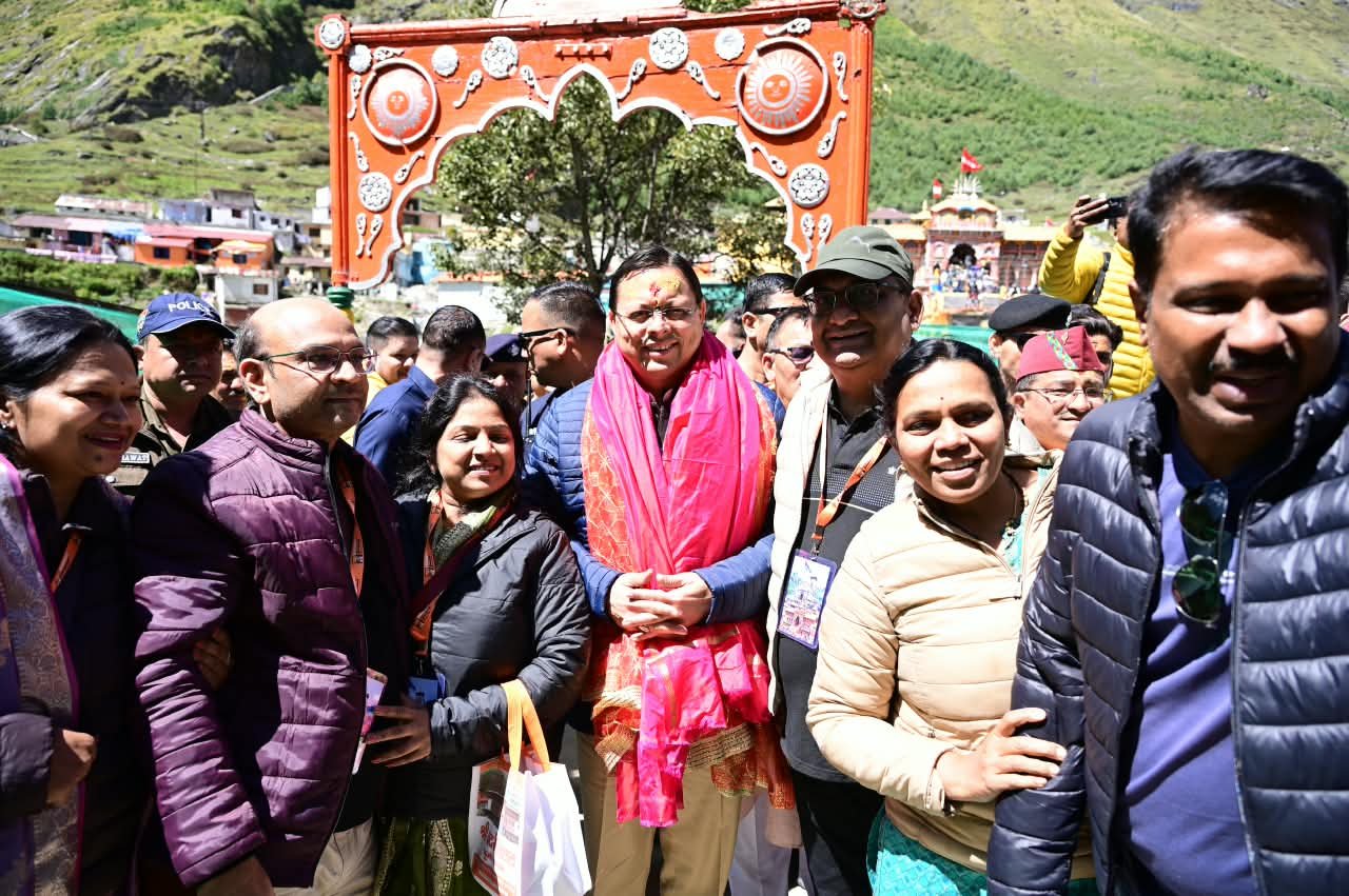 1789911994 12 श्री बदरीनाथ धाम में मुख्यमंत्री ने की पूजा अर्चना मास्टर प्लान