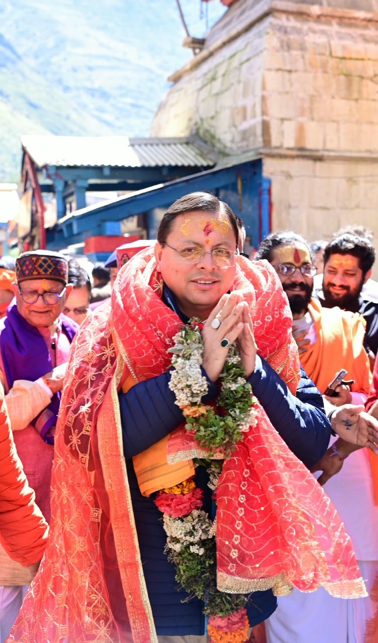श्री बदरीनाथ धाम में मुख्यमंत्री ने की पूजा-अर्चना, मास्टर प्लान के कार्यों का लिया जायजा 4 1789911994 926 श्री बदरीनाथ धाम में मुख्यमंत्री ने की पूजा अर्चना मास्टर प्लान