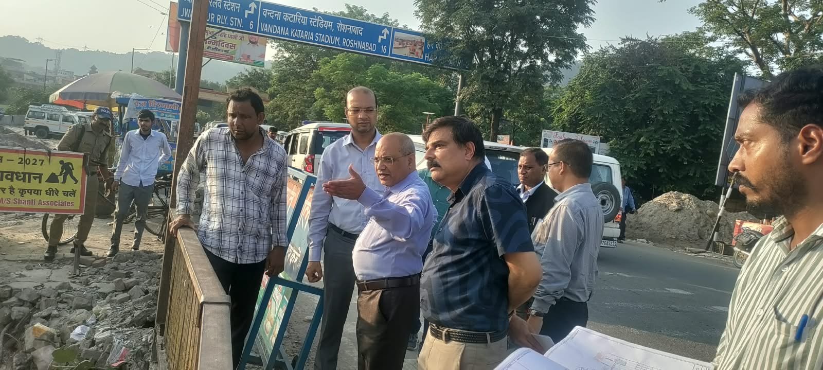 कुंभ से जुड़े निर्माण कार्यों का मंडलायुक्त ने किया स्थलीय निरीक्षण 8 1789973191 674 कुंभ से जुड़े निर्माण कार्यों का मंडलायुक्त ने किया स्थलीय