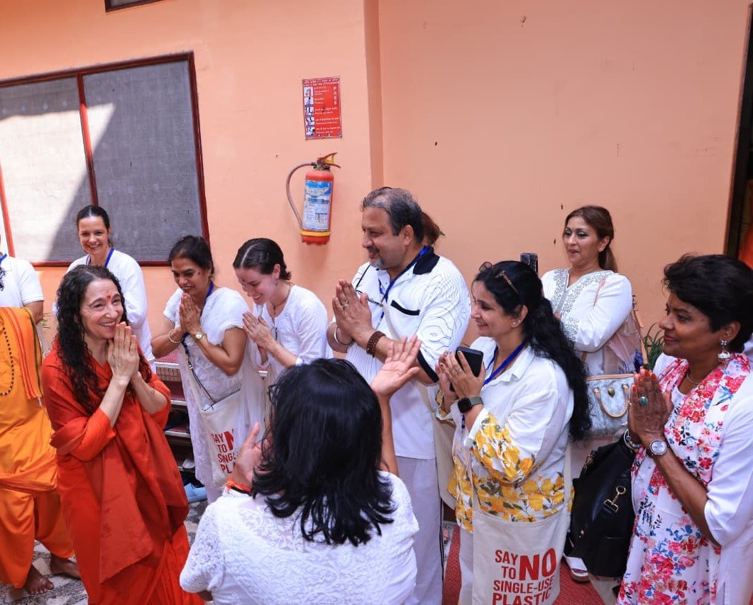 1790074576 420 वैश्विक मंचों पर सनातन संस्कृति की ध्वजा फहराकर परमार्थ निकेतन