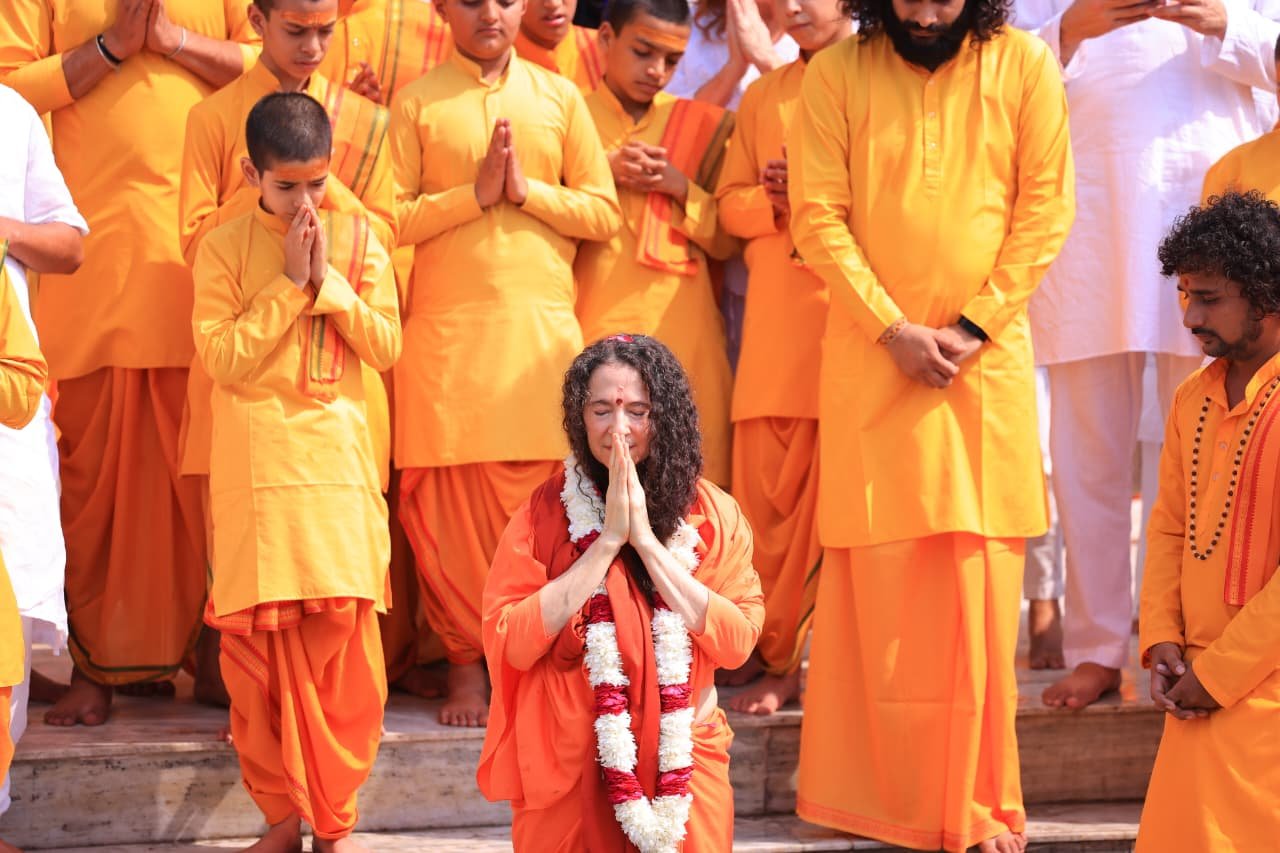 वैश्विक मंचों पर सनातन संस्कृति की ध्वजा फहराकर परमार्थ निकेतन लौटीं डॉ. साध्वी भगवती सरस्वती जी 8 1790074576 754 वैश्विक मंचों पर सनातन संस्कृति की ध्वजा फहराकर परमार्थ निकेतन