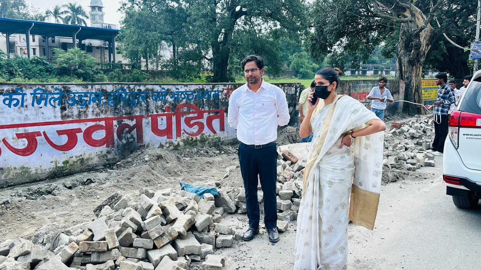 कुंभ मेला-2027 की तैयारियों में तेजी, सड़कों एवं मेला भूमि के समतलीकरण कार्यों का मेलाधिकारी ने किया निरीक्षण 3 1790074833 218 कुंभ मेला 2027 की तैयारियों में तेजी सड़कों एवं मेला भूमि