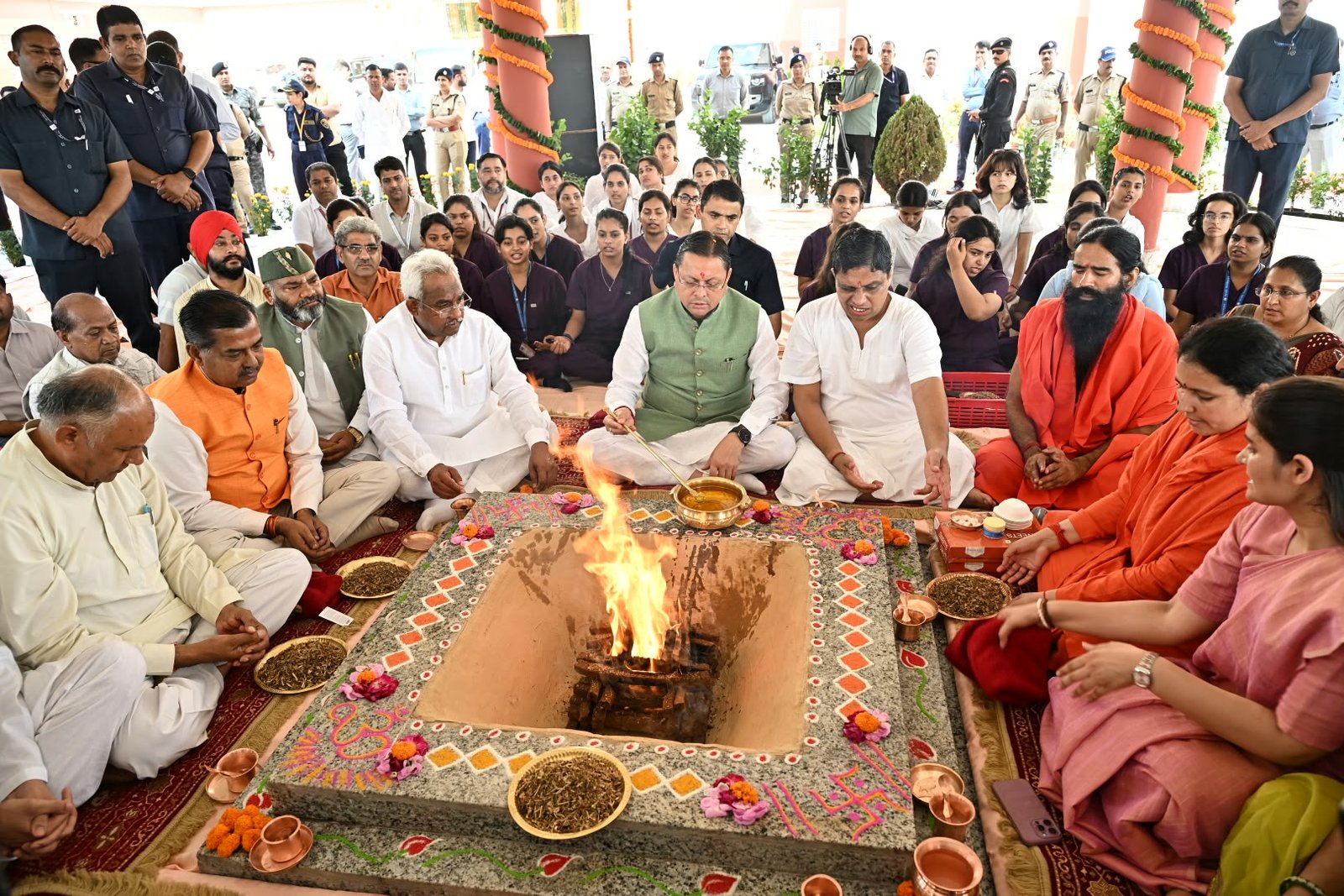 1790153887 741 पतंजलि आयुर्वेद गुरुकुलम् भारतीय ज्ञान परंपरा और आधुनिक शिक्षा के