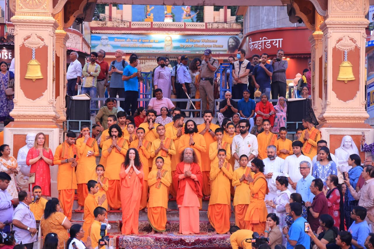 1790251256 782 एशियन गेम्स 2026 में भारत की विजय को परमार्थ निकेतन