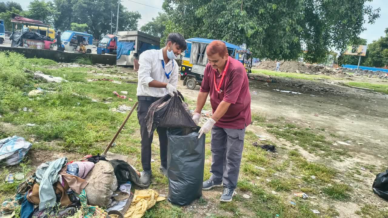 1790332186 346 रोडी बेलवाल के रावण मैदान में चला स्वच्छता अभियान 45