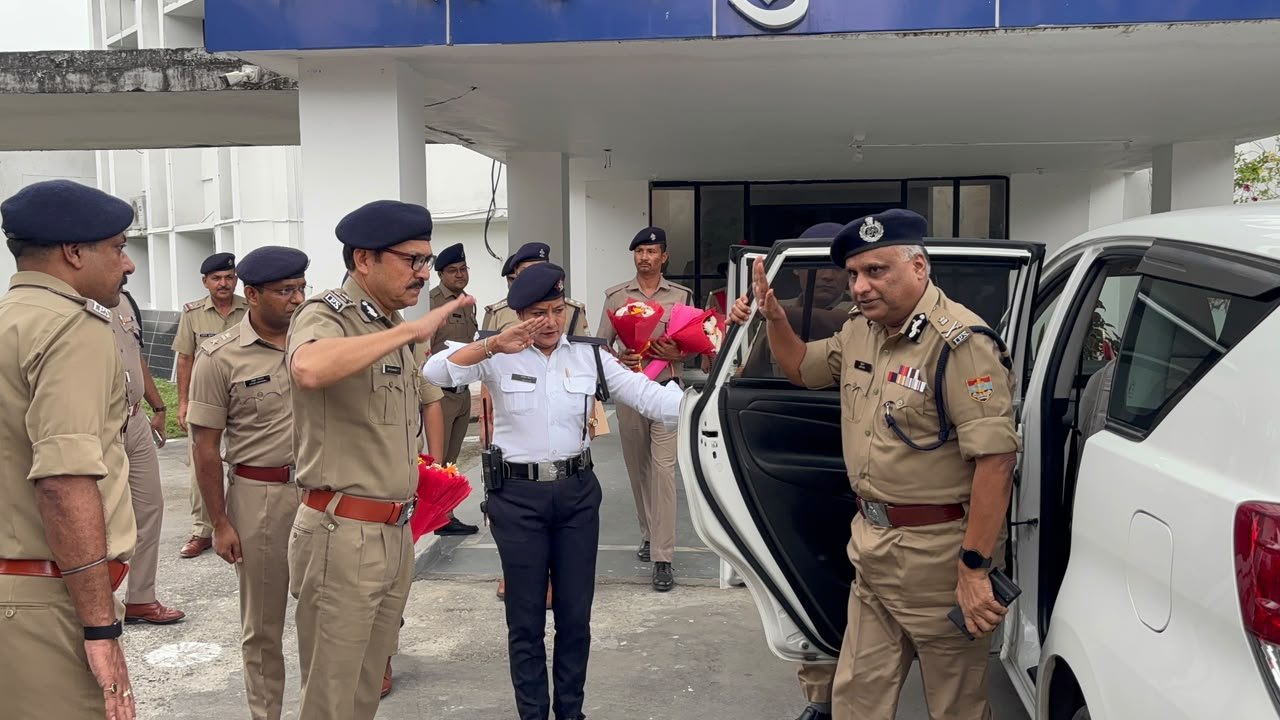 1790349818 294 कुम्भ मेला की तैयारियों का जायजा लेने हरिद्वार पहुंचे एडीजी