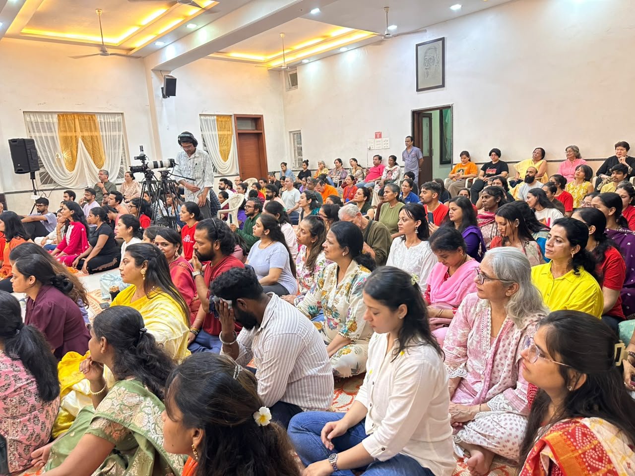 1790518352 636 योग परंपरा गुरु शिष्य परंपरा और सेवा के पावन भाव को