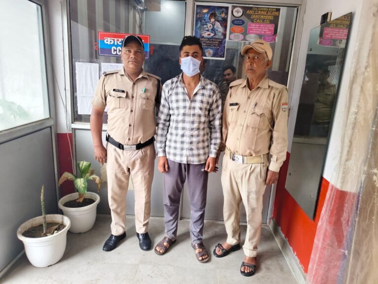 SSP-हरिद्वार-हरिद्वार-के-आदेशानुसार-वारंटीयो-के-विरुद्ध-हरिद्वार-पुलिस.jpg