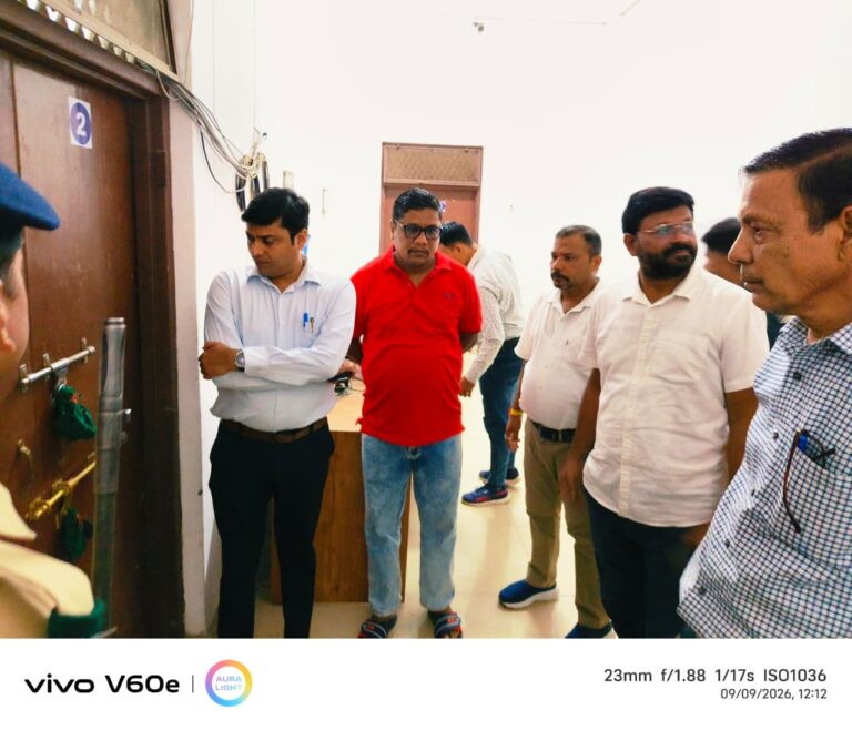 एवं-वीवीपैट-वेयरहाउस-का-त्रैमासिक-भौतिक-निरीक्षण-किया.jpeg