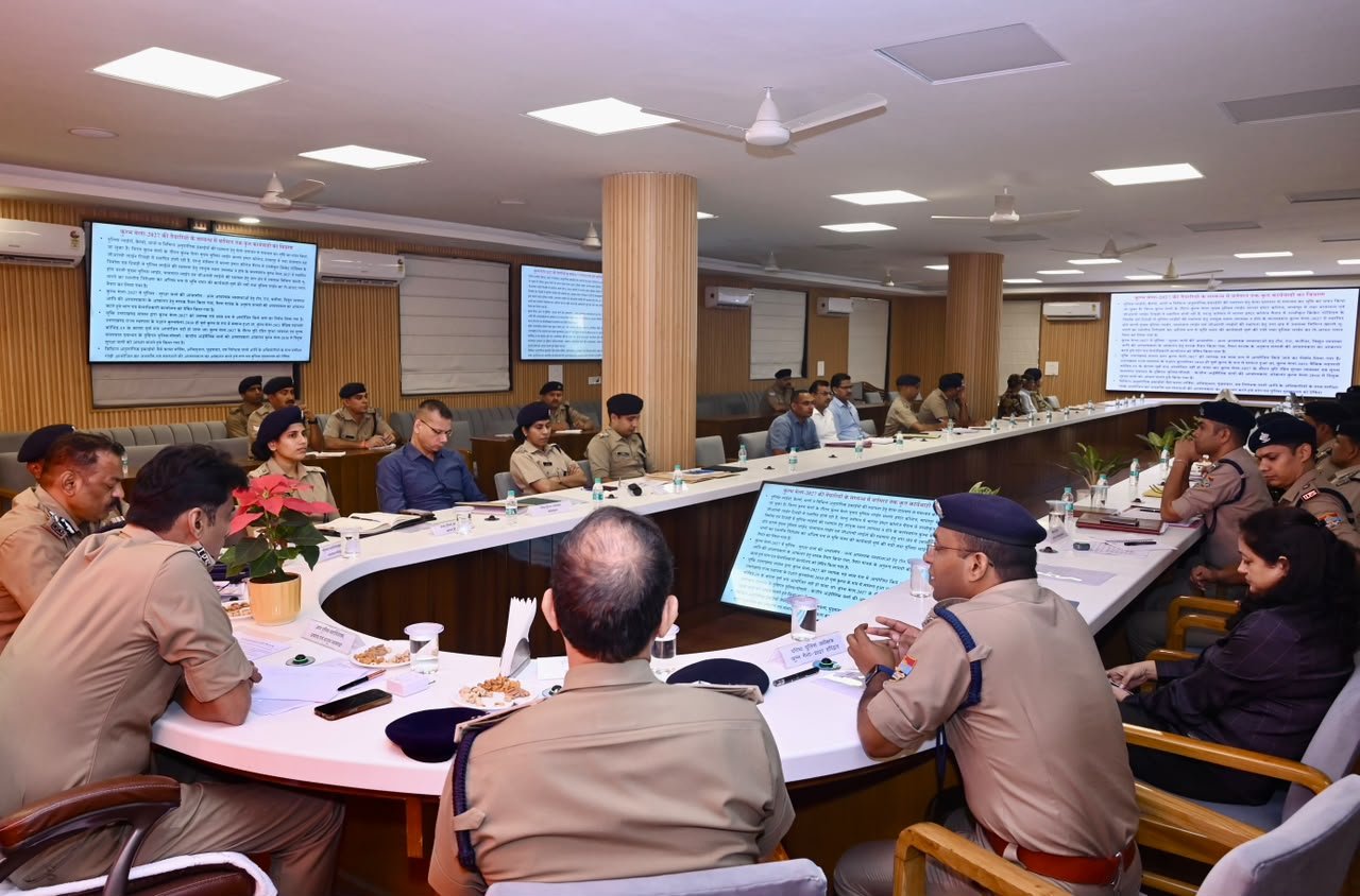 मेला की तैयारियों का जायजा लेने हरिद्वार पहुंचे एडीजी