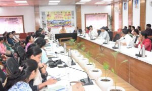 क्षेत्रों-में-कवरेज-के-लिए-पत्रकारों-को-उपलब्ध-कराया.jpg