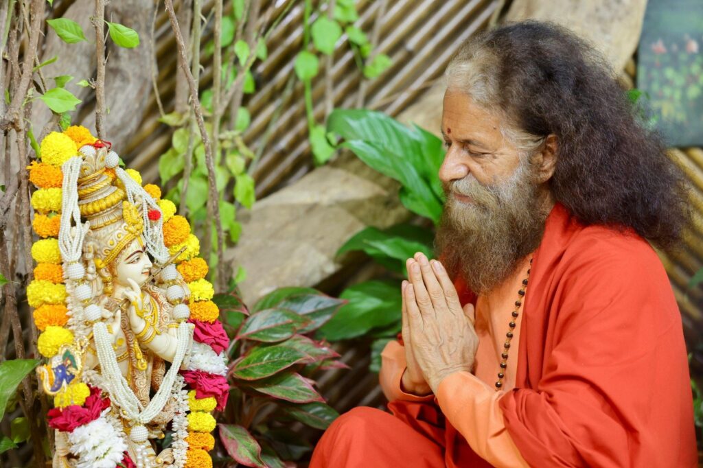 जन्माष्टमी-की-तैयारियों-से-सजा-परमार्थ-निकेतन.jpg