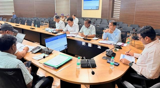 जिला स्तरीय सड़क सुरक्षा समिति की समीक्षा बैठक, ब्लैक स्पॉट सुधारीकरण, कैमरे और ‘नो हेलमेट,नो पेट्रोल’ अभियान पर जोर 2 स्तरीय सड़क सुरक्षा समिति की समीक्षा बैठक ब्लैक स्पॉट