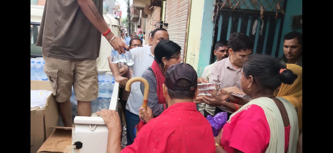 भर में हुई भारी अतिवृष्टि के कारण नदियां उफान
