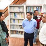 दान-अभियान-के-तहत-संगम-पुस्तकालय-को-मिली-2500.jpg
