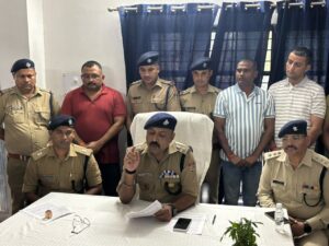 नवनीत-सिंह-के-ठोस-नेतृत्व-में-बदमाशों-को-मुंहतोड़.jpg