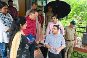 ने-वन-स्टॉप-सेंटर-एवं-संगम-पुस्तकालय-का-किया.jpeg