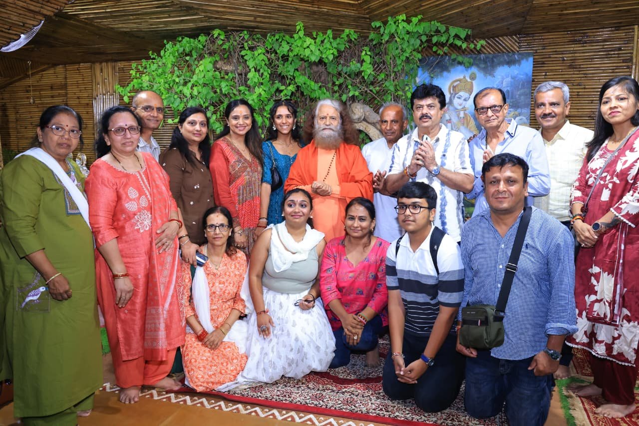 निकेतन में विश्वभर से पहुंच रहे योग साधक गंगा
