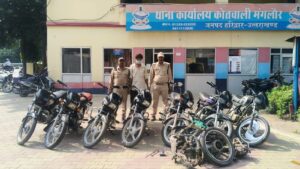 पुलिस-का-मोटर-साईकिल-चोरो-के-विरुद्ध-लगातार-कार्यवाही.jpg