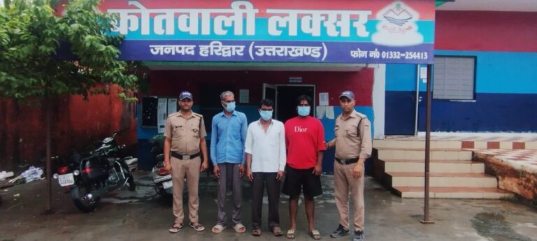 प्रहार-के-तहत-हरिद्वार-पुलिस-की-वारंटियों-पर-ताबड़तोड़.jpeg