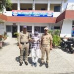 प्रहारअभियानके-तहत-नशा-बेचने-वालों-पर-प्रहार.jpg
