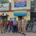 मचा-रहे-बाइकर्स-पर-चला-हरिद्वार-पुलिस-का-डंडा.jpg