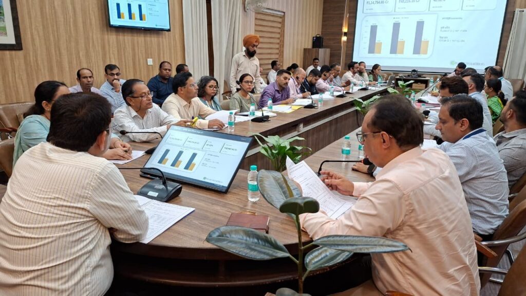 योजनाओं-और-ऋण-वितरण-में-लाएं-तेजी-केवल-जमा.jpg