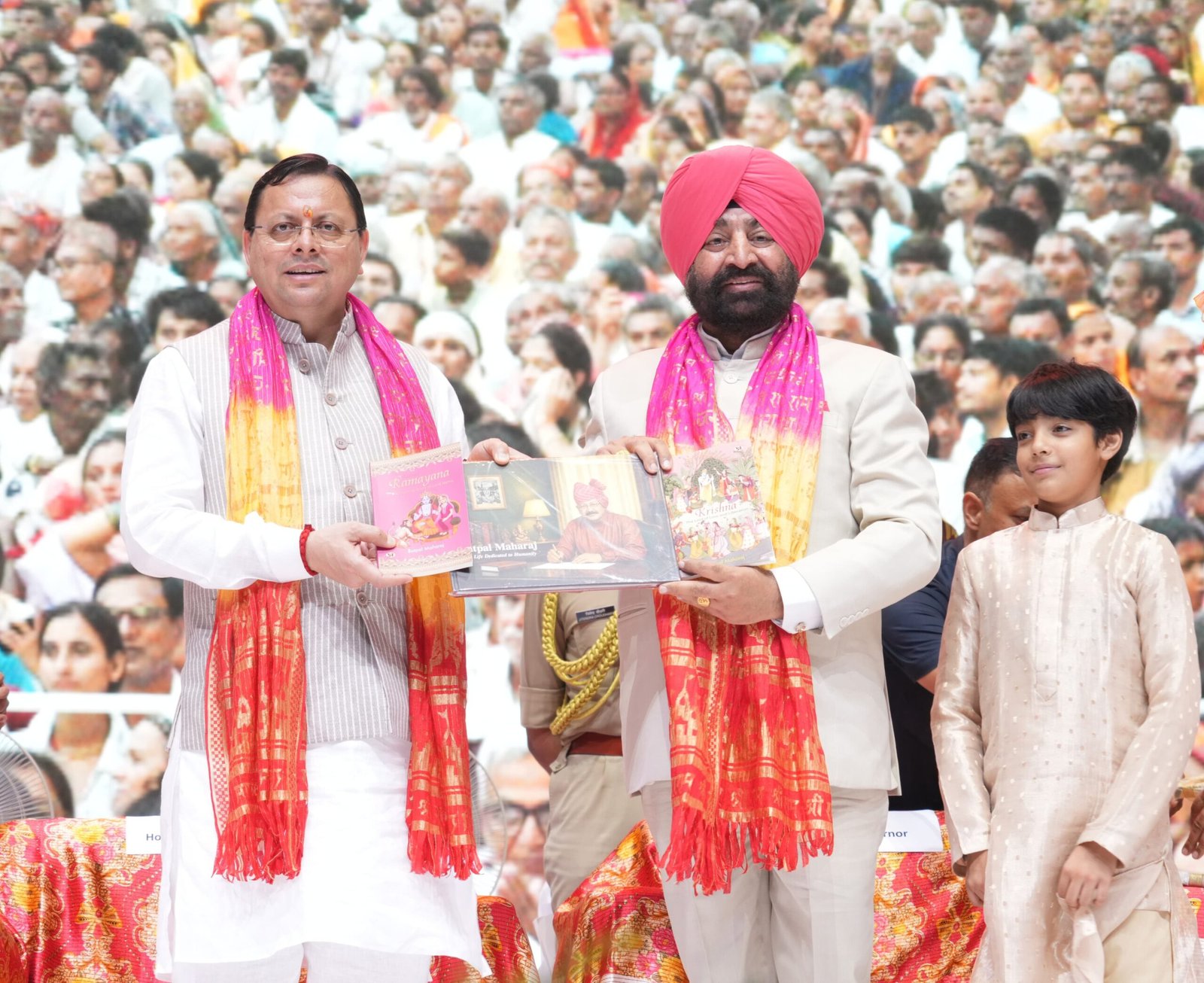 राज्यपाल ने हरिद्वार में कैबिनेट मंत्री श्री सतपाल महाराज के जन्मोत्सव कार्यक्रम में किया प्रतिभाग 2 ने हरिद्वार में कैबिनेट मंत्री श्री सतपाल महाराज के