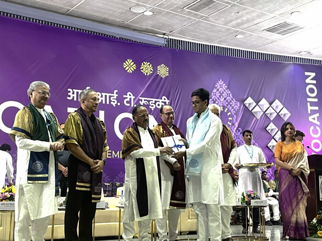 रुड़की-दीक्षांत-समारोह-2026-में-स्नातक-उत्कृष्टता-नवाचार-और.jpg