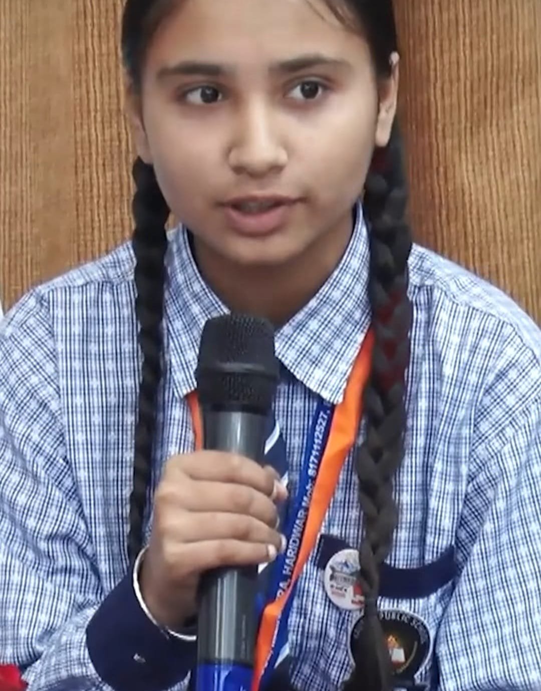 लवप्रीत की संवेदनशील सोच ने छुआ मुख्यमंत्री धामी का दिल, घर पहुंचा टैब 2 की संवेदनशील सोच ने छुआ मुख्यमंत्री धामी का दिल