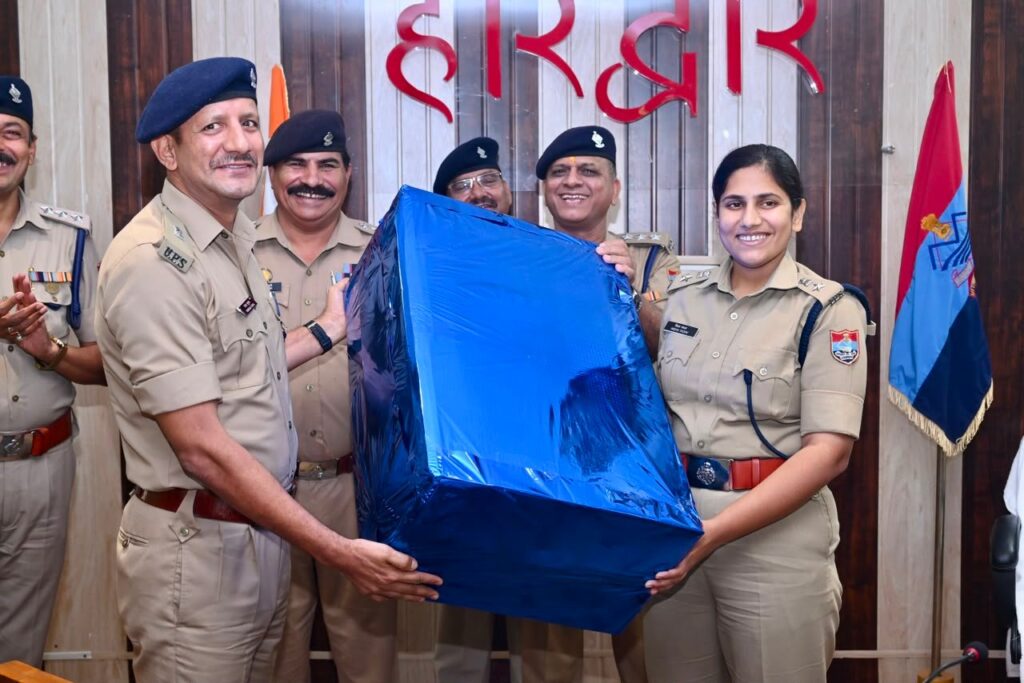 सफल-कार्यकाल-के-बाद-विदा-हुए-श्री-शेखर-चंद.jpg