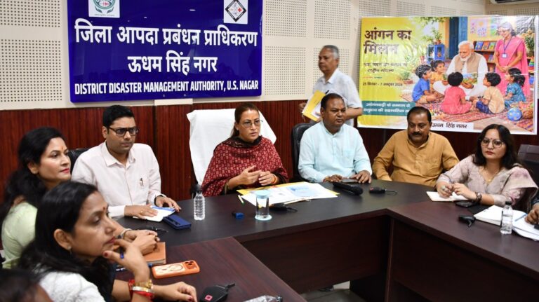 सशक्तिकरण-एवं-बाल-विकाश-मंत्री-रेखा-आर्या-ने-की.jpg