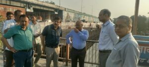 से-जुड़े-निर्माण-कार्यों-का-मंडलायुक्त-ने-किया-स्थलीय.jpeg
