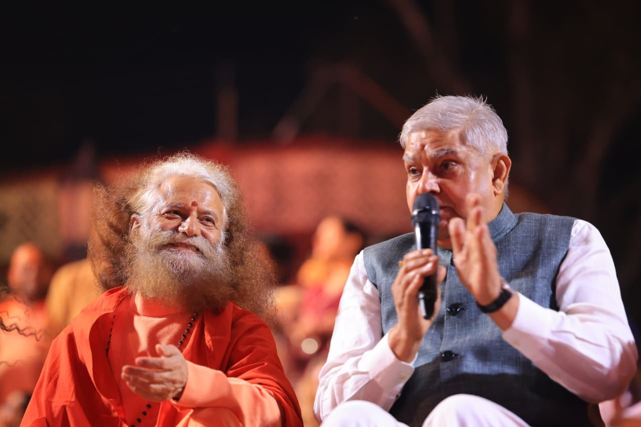 14वें उपराष्ट्रपति भारत श्री जगदीप धनखड़ जी एवं उनकी धर्मपत्नी