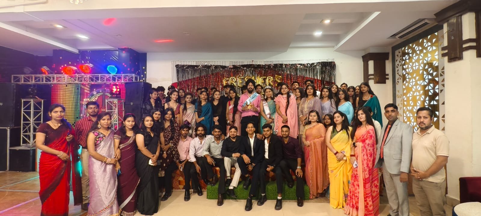 1790854250 465 स्वामी दर्शनानन्द इंस्टिट्यूट आफ मैंनेजमेंट एण्ड टैक्नोलोजी द्वारा फ्रेशर पार्टी