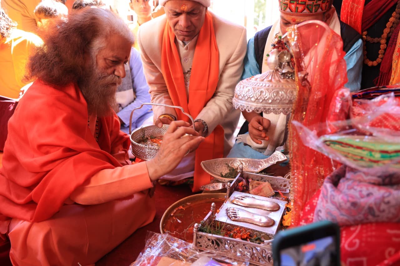 1790951099 635 गंगोत्री धाम से स्वच्छता सेवा और तीर्थों की दिव्यता बनाये