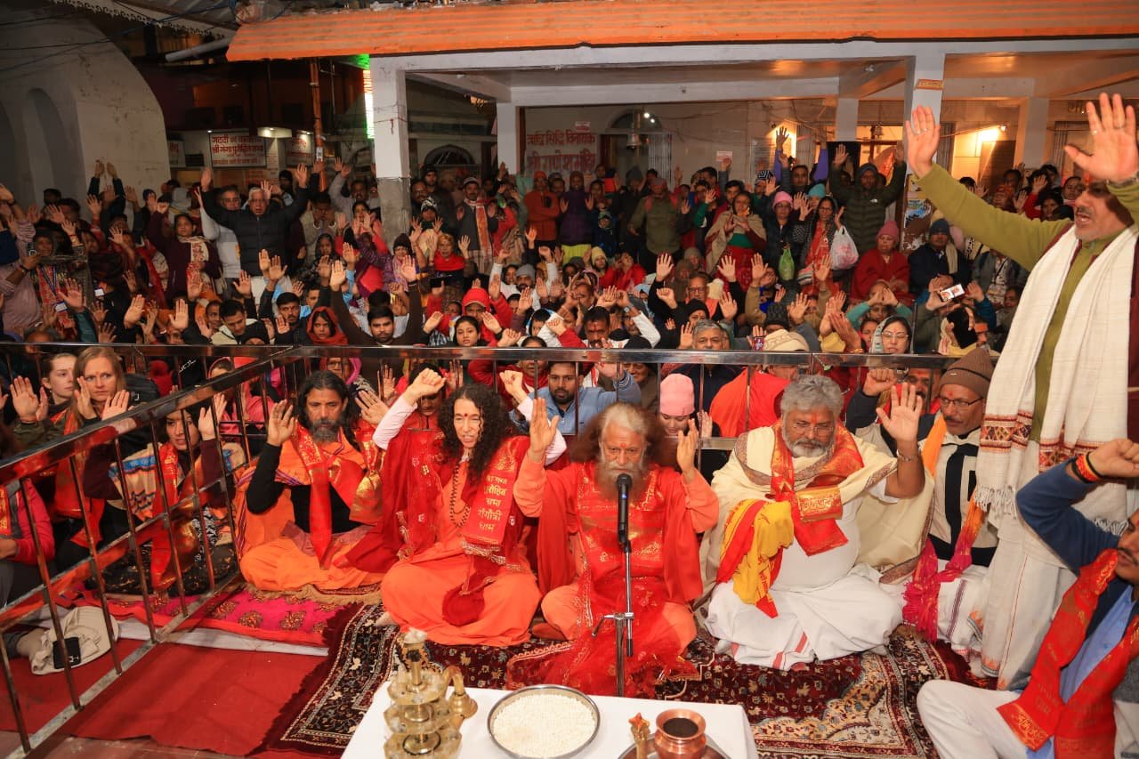 1791038733 45 गंगोत्री धाम में दिव्य गंगा आरती