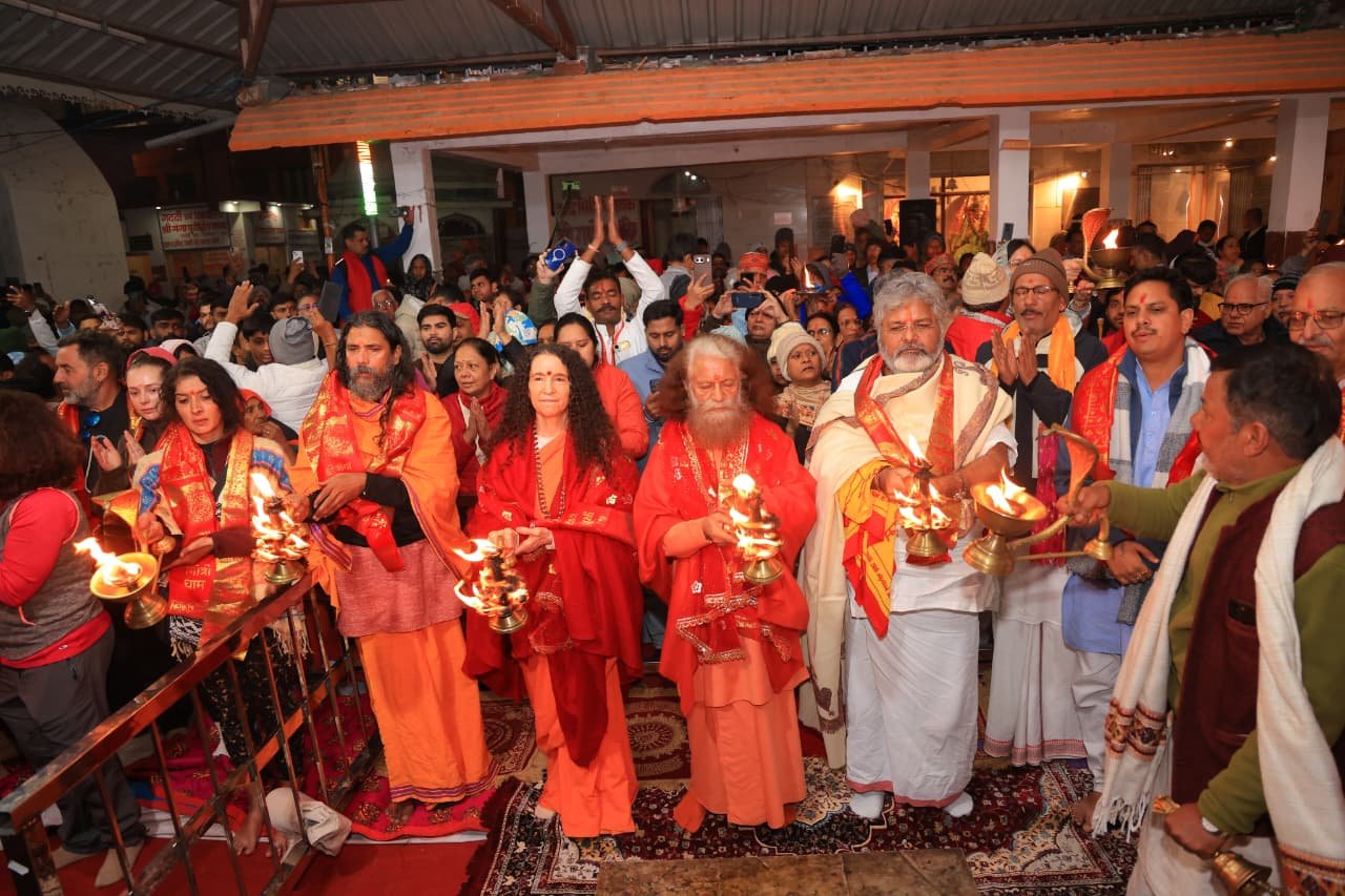 1791038733 649 गंगोत्री धाम में दिव्य गंगा आरती