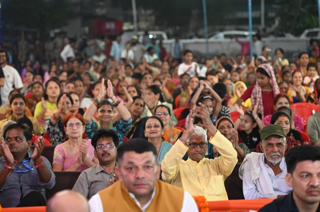 1791051976 384 टनकपुर दशहरा महोत्सव में मुख्यमंत्री धामी ने किया प्रतिभाग श्रीमद्भागवत