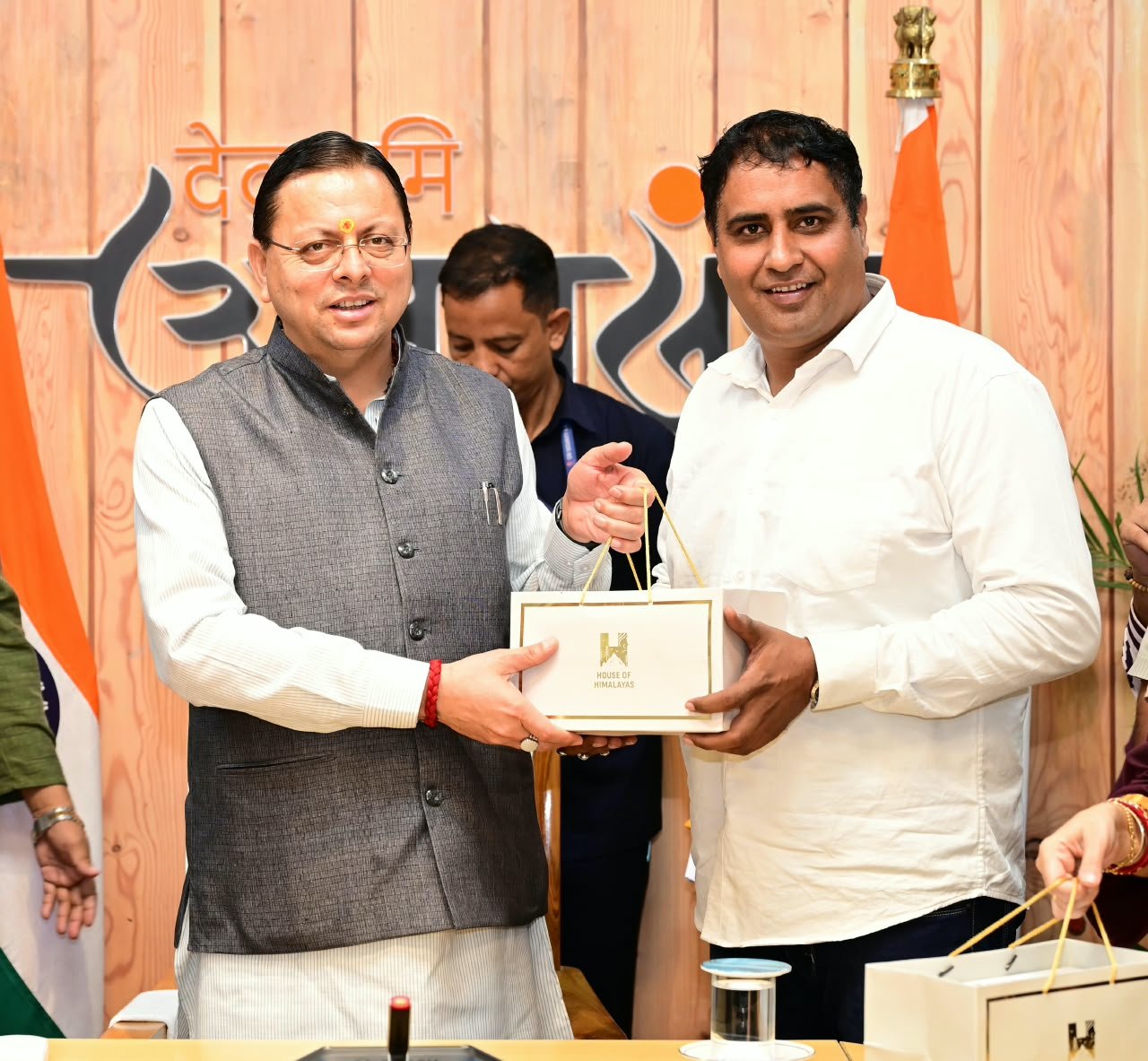 1791052372 802 हरियाणा के युवाओं ने मुख्यमंत्री धामी से साझा किए उत्तराखण्ड