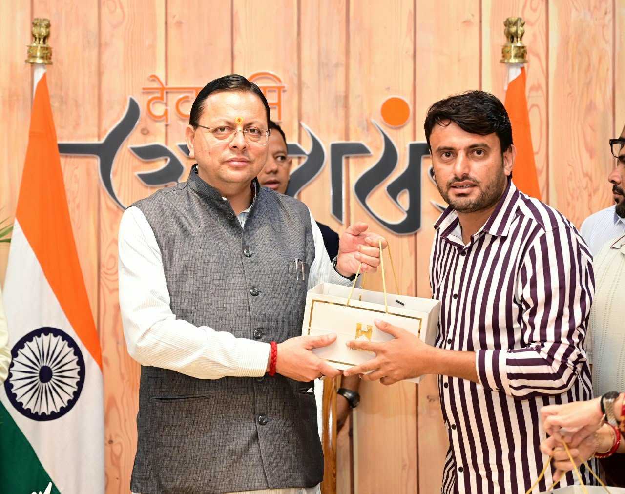 1791052372 887 हरियाणा के युवाओं ने मुख्यमंत्री धामी से साझा किए उत्तराखण्ड