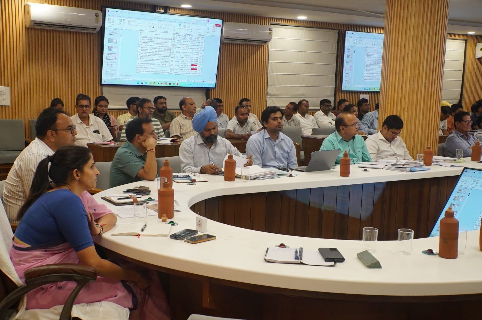 कुंभ मेला-2027 के कार्यों में तेजी लाने के लिए रात की पाली में भी कराया जाए काम 3 1791211147 70 कुंभ मेला 2027 के कार्यों में तेजी लाने के लिए रात