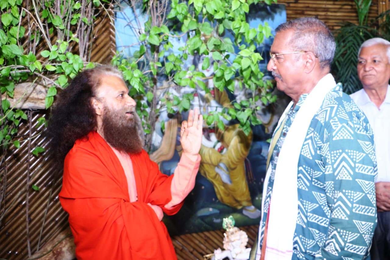 परमार्थ निकेतन से भारतीय सिनेमा के महान अभिनेता नाना पाटेकर जी को भावांजलि, विनम्र श्रद्धांजलि 3 1791482315 4 परमार्थ निकेतन से भारतीय सिनेमा के महान अभिनेता नाना पाटेकर